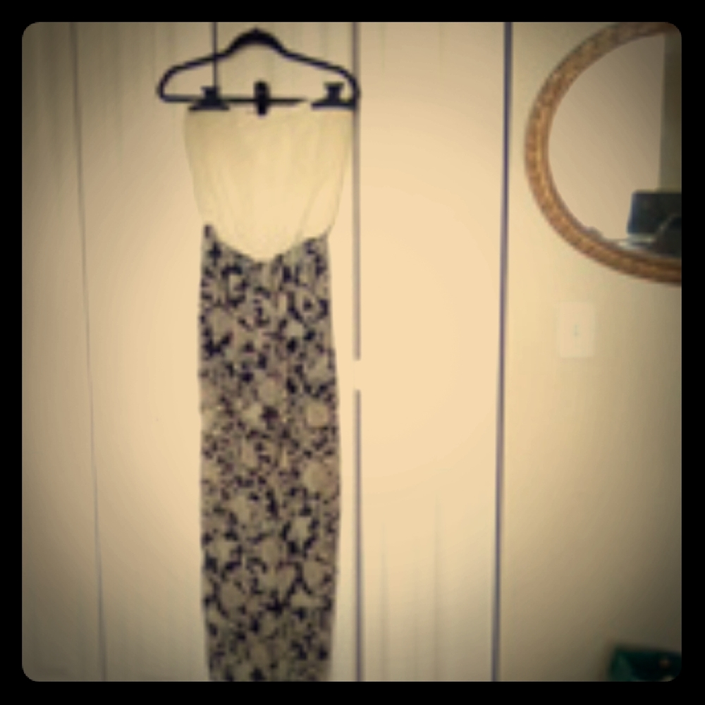 Sleeveless light romper